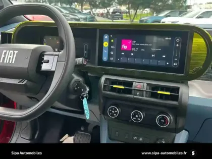 Photo 26 Fiat Grande Panda  e 83 ch