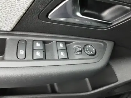 Photo 38 Citroën C4  BlueHDi 130 EAT8