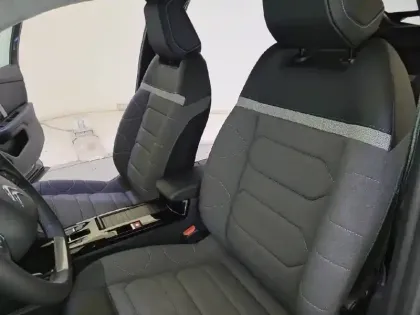 Photo 10 Citroën C4  BlueHDi 130 EAT8