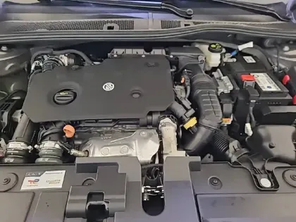 Photo 14 Citroën C4  BlueHDi 130 EAT8