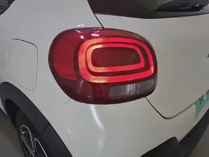 Photo 16 Citroën C3  BlueHDi 100 S&S BVM5