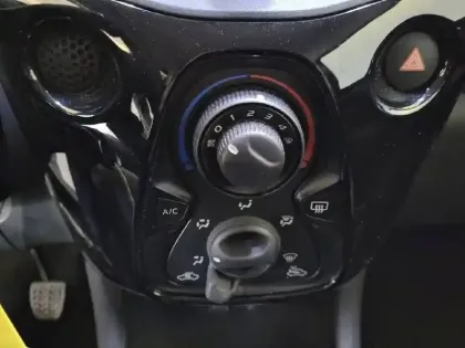 Photo 20 Peugeot 108  VTi 72ch S&S BVM5