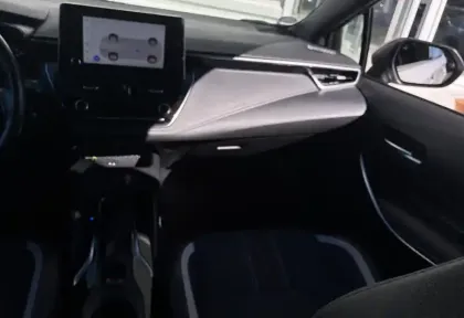 Photo 25 Toyota Corolla  Touring Sports Hybride 122h