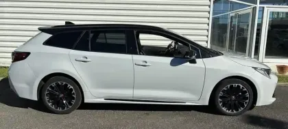 Photo 5 Toyota Corolla  Touring Sports Hybride 122h