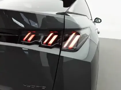 Photo 16 Peugeot 3008  Hybrid 145 e-DCS6