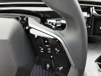 Photo 21 Peugeot 3008  Hybrid 145 e-DCS6