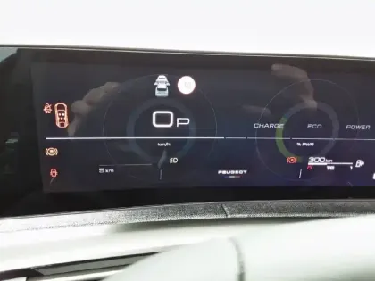 Photo 9 Peugeot 3008  Hybrid 145 e-DCS6