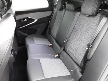 Photo 11 Peugeot 3008  Hybrid 145 e-DCS6