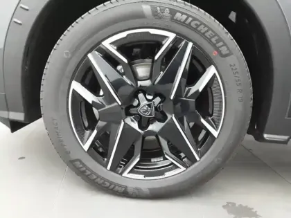 Photo 12 Peugeot 3008  Hybrid 145 e-DCS6