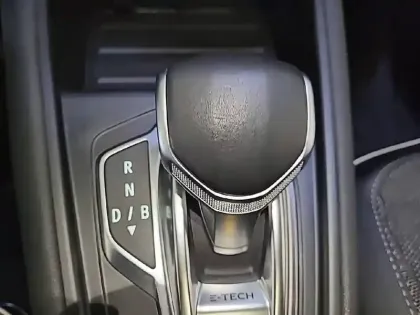 Photo 36 Renault Captur  E-Tech 145 - 21