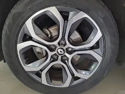 Photo 35 Renault Captur  E-Tech 145 - 21