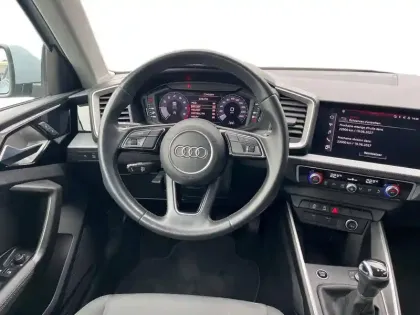 Photo 11 Audi A1  Sportback 25 TFSI 95 ch BVM5