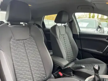 Photo 24 Audi A1  Sportback 25 TFSI 95 ch BVM5