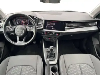 Photo 10 Audi A1  Sportback 25 TFSI 95 ch BVM5