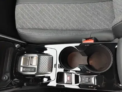 Photo 53 Peugeot 208  Hybrid 100 e-DCS6