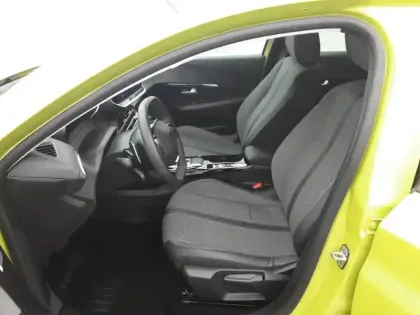 Photo 37 Peugeot 208  Hybrid 100 e-DCS6
