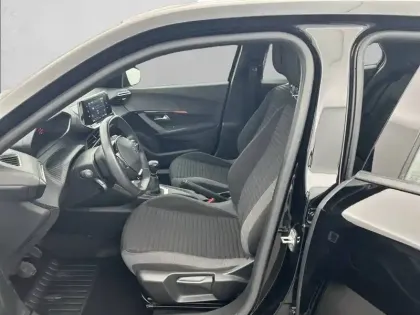 Photo 10 Peugeot 2008  PureTech 100 S&S BVM6