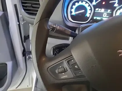 Photo 29 Peugeot Expert  FGN TOLE STANDARD ELECTRIQUE 50KWH 136