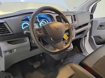 Photo 7 Peugeot Expert  FGN TOLE STANDARD ELECTRIQUE 50KWH 136