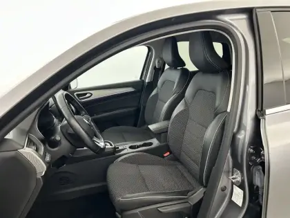 Photo 17 Renault Arkana  E-Tech 145 - 21B