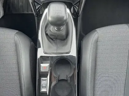 Photo 13 Peugeot 208  PureTech 100 S&S BVM6