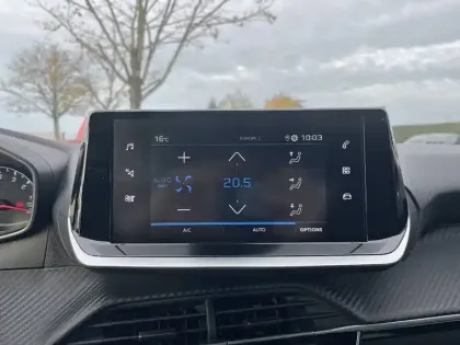 Photo 18 Peugeot 208  PureTech 100 S&S BVM6