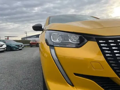 Photo 15 Peugeot 208  PureTech 100 S&S BVM6