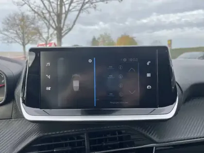 Photo 17 Peugeot 208  PureTech 100 S&S BVM6