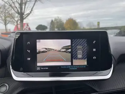 Photo 21 Peugeot 2008  Electrique 136 ch