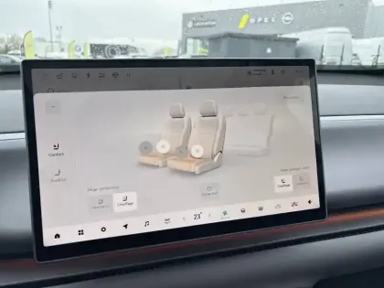 Photo 20 Leapmotor C10  REEV 28.4 kWh - 158 kW