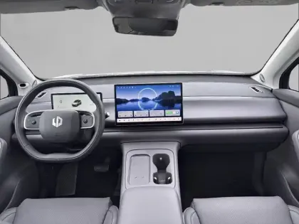 Photo 7 Leapmotor C10  REEV 28.4 kWh - 158 kW