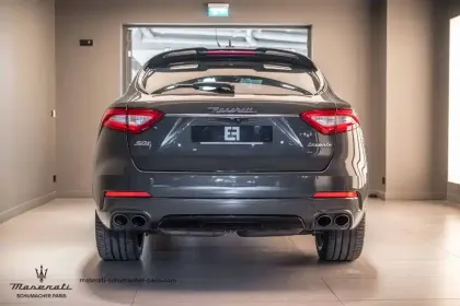 Photo 53 Maserati Levante  3.0 V6 Bi-Turbo 430 S Q4