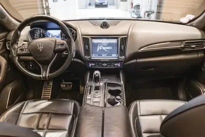 Photo 63 Maserati Levante  3.0 V6 Bi-Turbo 430 S Q4