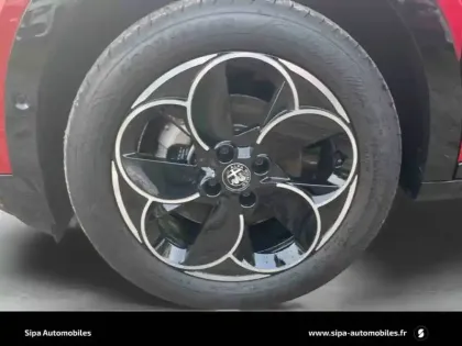 Photo 8 Alfa Romeo Junior  Elettrica 156 ch