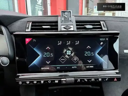 Photo 33 DS Ds 7 DS7 Crossback Hybride E-Tense 225 EAT8