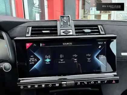 Photo 89 DS DS 7 DS7 Crossback Hybride E-Tense 225 EAT8