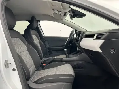 Photo 13 Renault Clio  Blue dCi 100