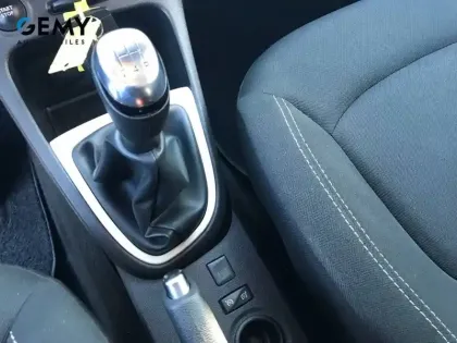 Photo 14 Renault Captur  dCi 90 E6C