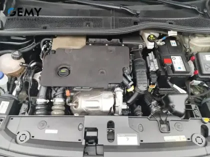 Photo 53 Peugeot 208  BlueHDi 100 S&S BVM6