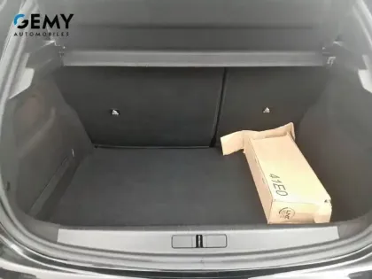 Photo 44 Peugeot 208  BlueHDi 100 S&S BVM6