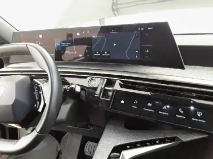 Photo 14 Peugeot 3008  Hybrid 136 e-DCS6