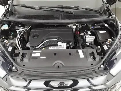 Photo 32 Peugeot 3008  Hybrid 136 e-DCS6