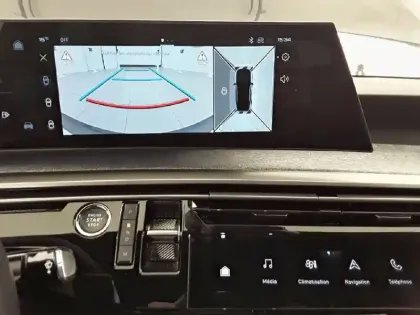 Photo 17 Peugeot 3008  Hybrid 136 e-DCS6