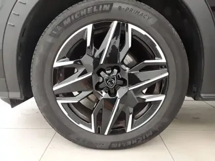 Photo 12 Peugeot 3008  Hybrid 136 e-DCS6