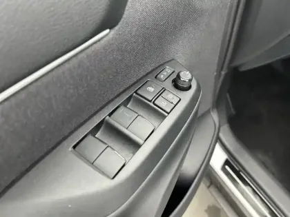 Photo 37 Toyota Yaris  Cross Hybride 116h 2WD