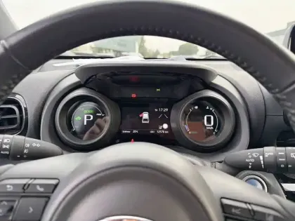 Photo 9 Toyota Yaris  Cross Hybride 116h 2WD