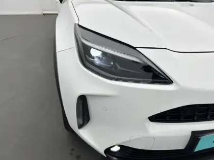 Photo 35 Toyota Yaris  Cross Hybride 116h 2WD