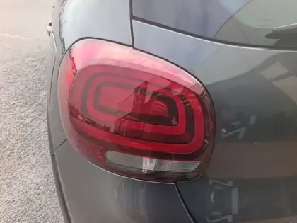 Photo 16 Citroën C3  BlueHDi 100 S&S BVM6