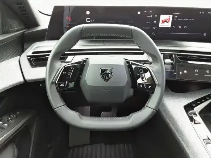 Photo 31 Peugeot 3008  Hybrid 136 e-DCS6