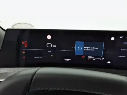 Photo 32 Peugeot 3008  Hybrid 136 e-DCS6